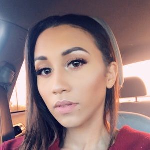 Meet your Posher, Marissa